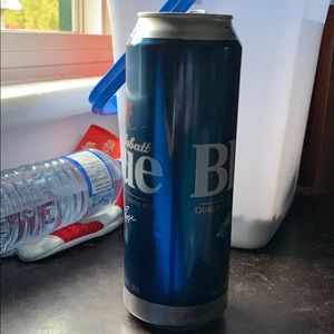 Meet your Posher, Laurie